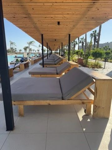Фото отеля SERRY BEACH RESORT