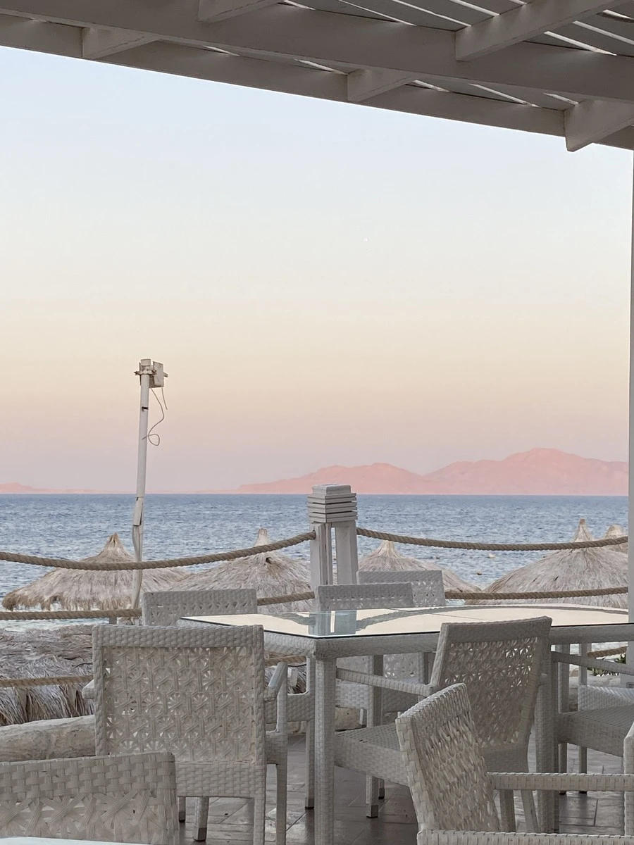 Фото отеля SUNRISE GRAND SELECT ARABIAN BEACH RESORT